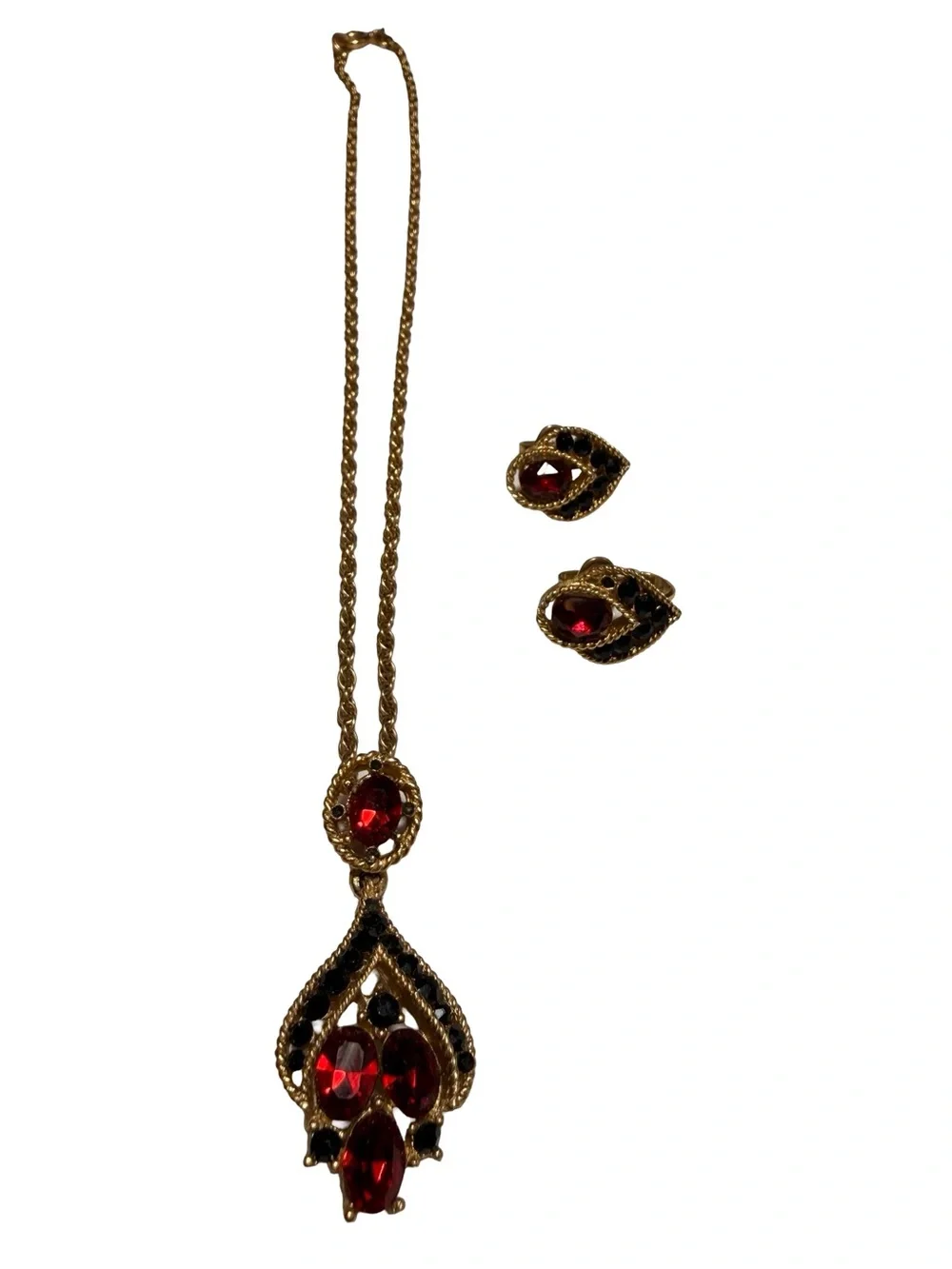 Trifari vintage red